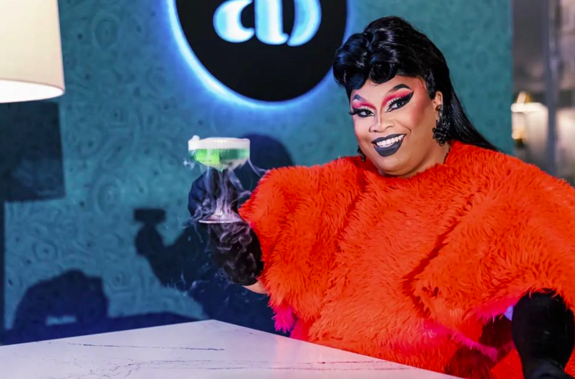 RuPaul's Drag Race queen hosts LGBTQ+ trivia night to benefit